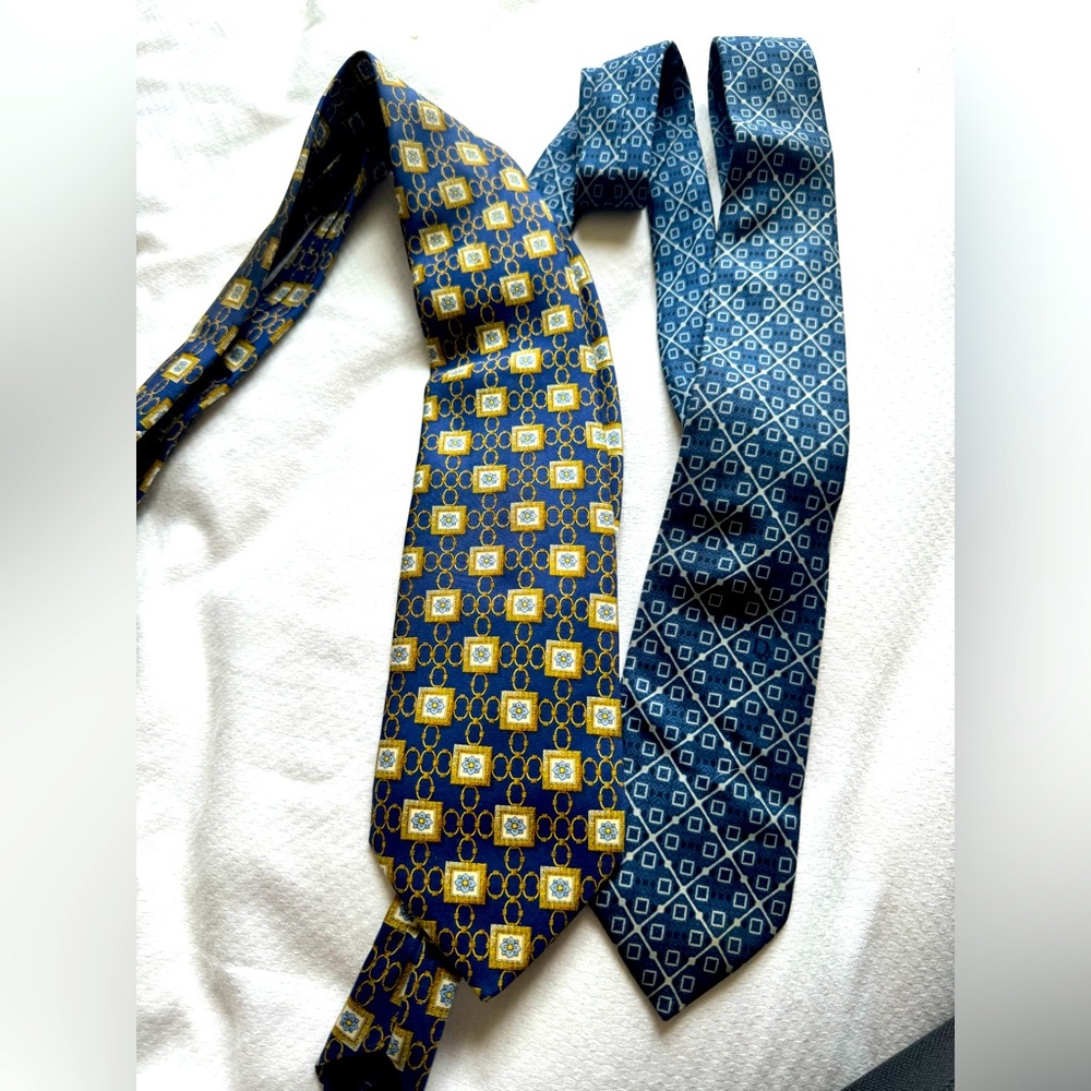 2 Mens Ties ( Christian Dior)